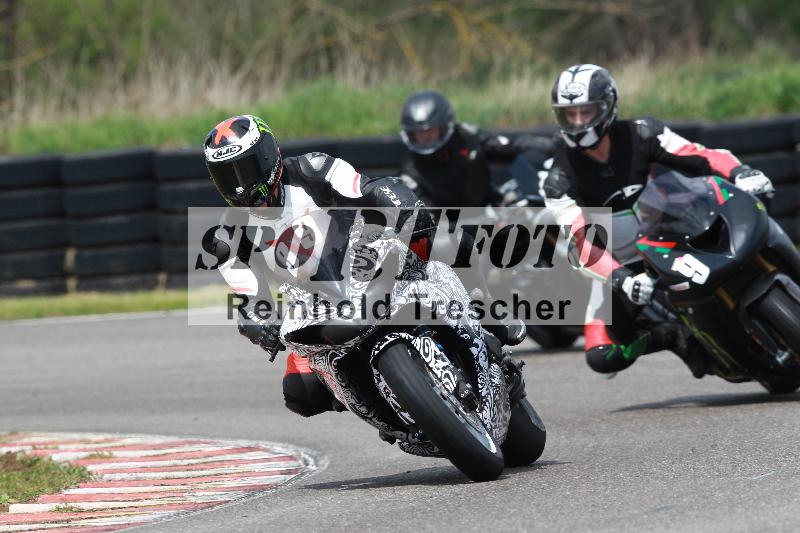 Archiv-2022/13 25.04.2022 Plüss Moto Sport ADR/Freies Fahren/89